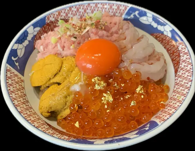 指定食品半價優惠 或 生日惠享優惠 (2選1)