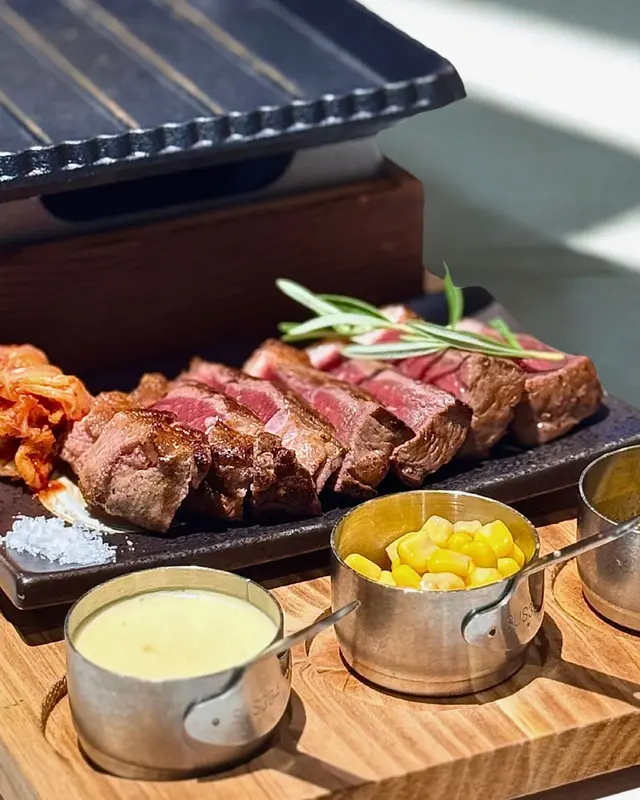 凡惠顧堂食滿$400可享 88折優惠