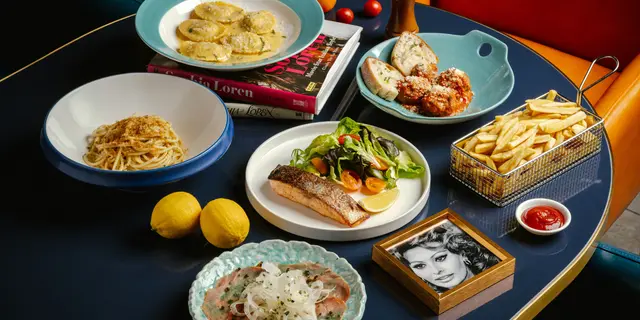 限定時段以優惠價每位$98享受秋季限定午市套餐